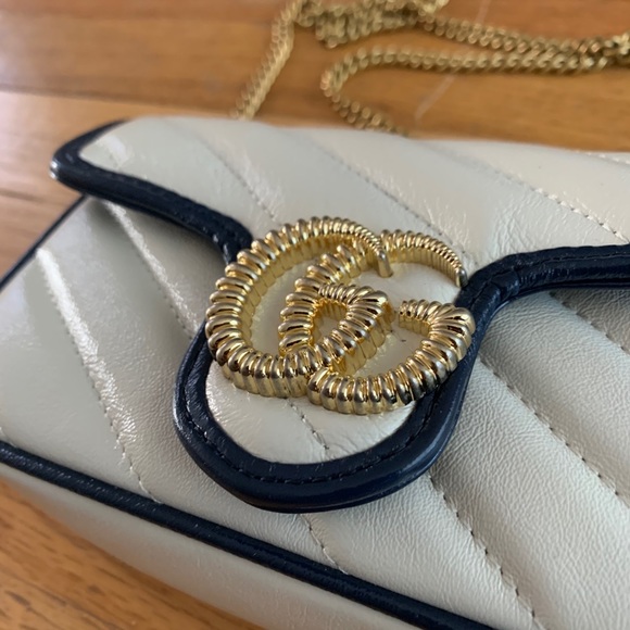 Gucci Marmont Super Mini - Picture 2 of 6